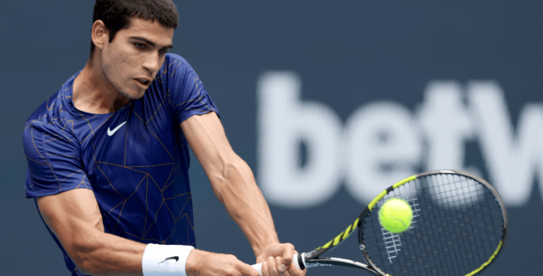 Learn about 5120x1440p 329 tennis image