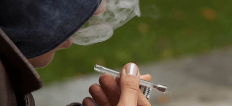 Uses Of Glass Pipes For Smoking