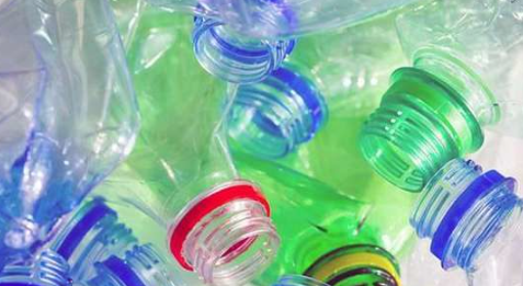 Wellhealthorganic.Com:Know-Why-Not-To-Reuse-Plastic-Water-Bottles-Know-Its-Reason-In-Hindi