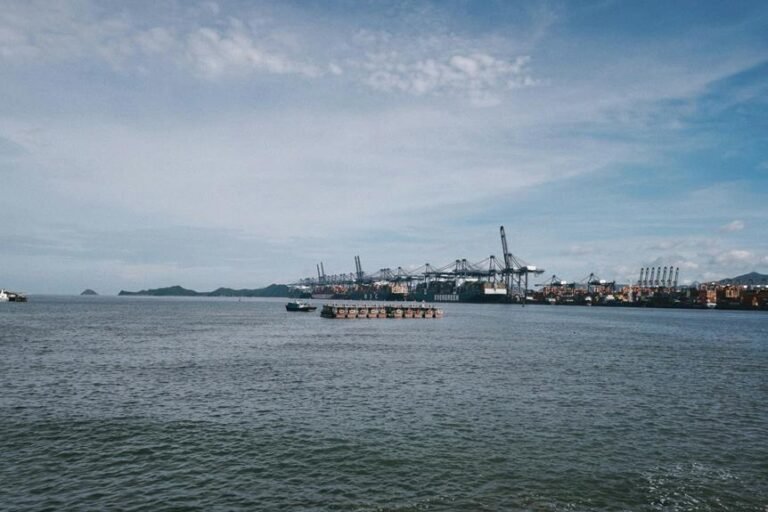 Who Is Waters Cryptopronetworkcom and Why It Matters