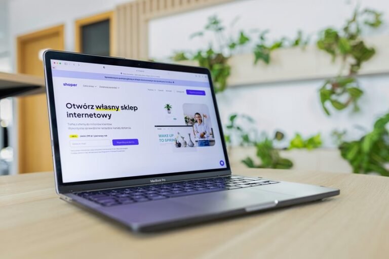 Professional Online Model 120769207 for Growth